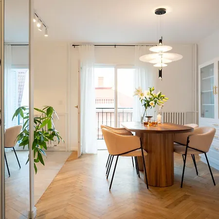 Apartment Designer Flat With Character Belgrade